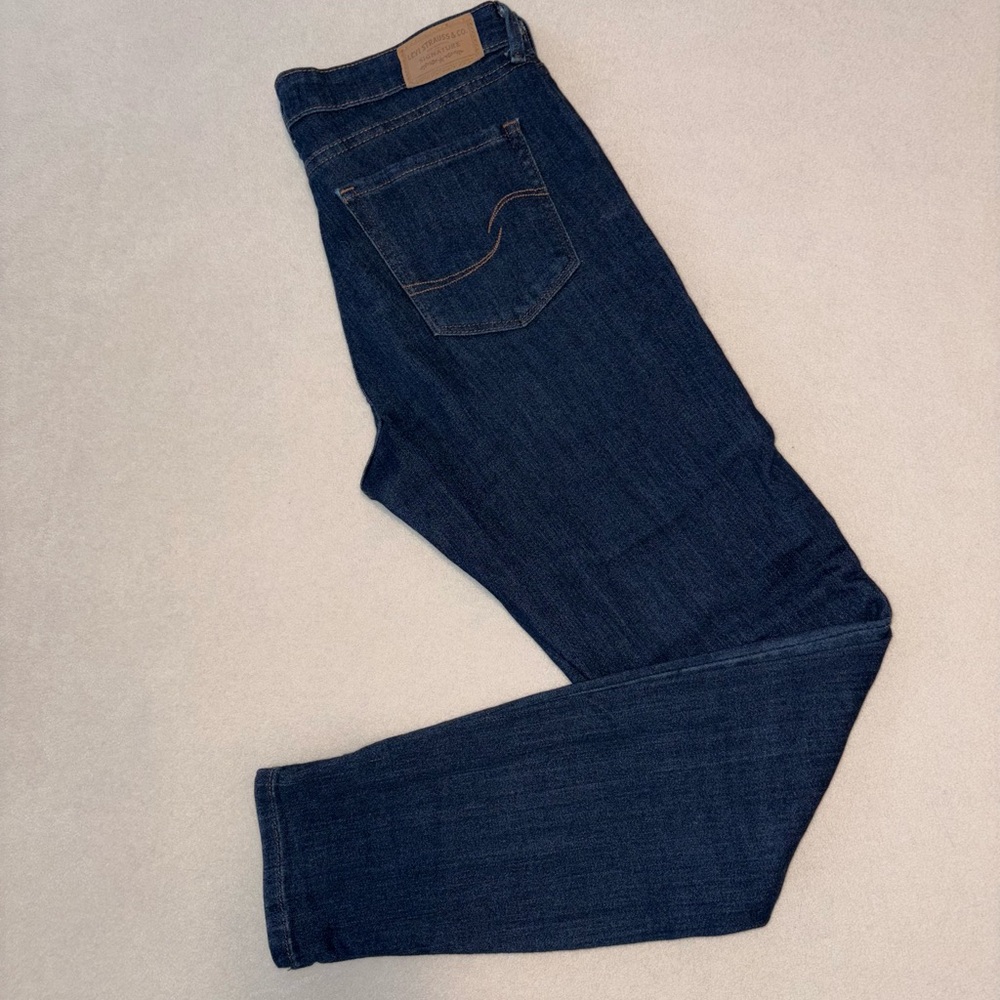Levi Strauss Signature Women's Mid Rise Skinny Jeans, inseam: 29", size 2